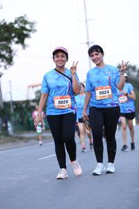 BIB: 9024, 9020
                            <button type="button" onclick="openModal(3125571)" class="btn btn-primary btn-sm float-right btn-popup" data-toggle="modal" data-target=".modal-high-quality">
                        <i class="fas fa-shopping-cart"></i> Add to Cart
                    </button>
                                            <button type="button" onclick="isThisMe(3125571, true)" class="btn btn-success btn-sm float-right btn-popup btn-isme hidden" data-toggle="tooltip" data-placement="bottom" title="นี่คือรูปของคุณใช่ไหม คลิกที่นี่เพื่อเอาเข้าอัลบั้ม">
                        <i class="fas fa-plus"></i> Add to album
                    </button>
                    <button type="button" onclick="isThisMe(3125571, false)" class="btn btn-warning btn-sm float-right btn-popup btn-isnotme hidden">
                        <i class="fas fa-ban"></i> Remove from album
                    </button>